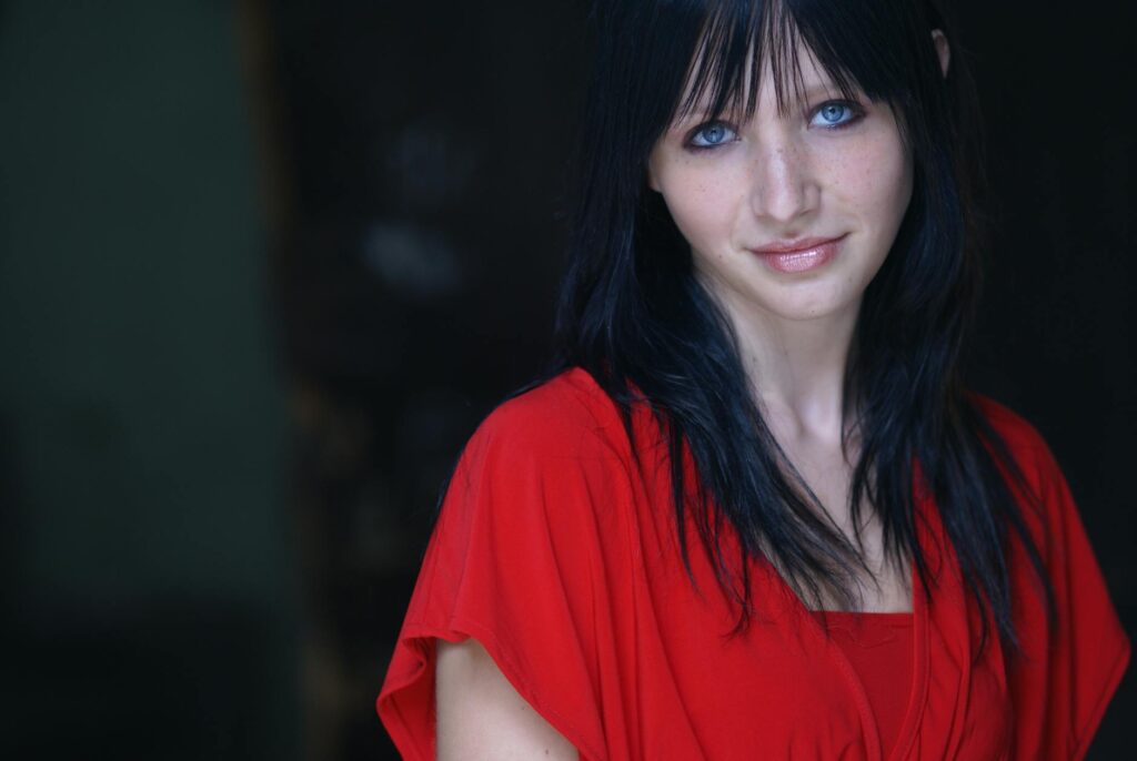 Victoria Kirby headshot